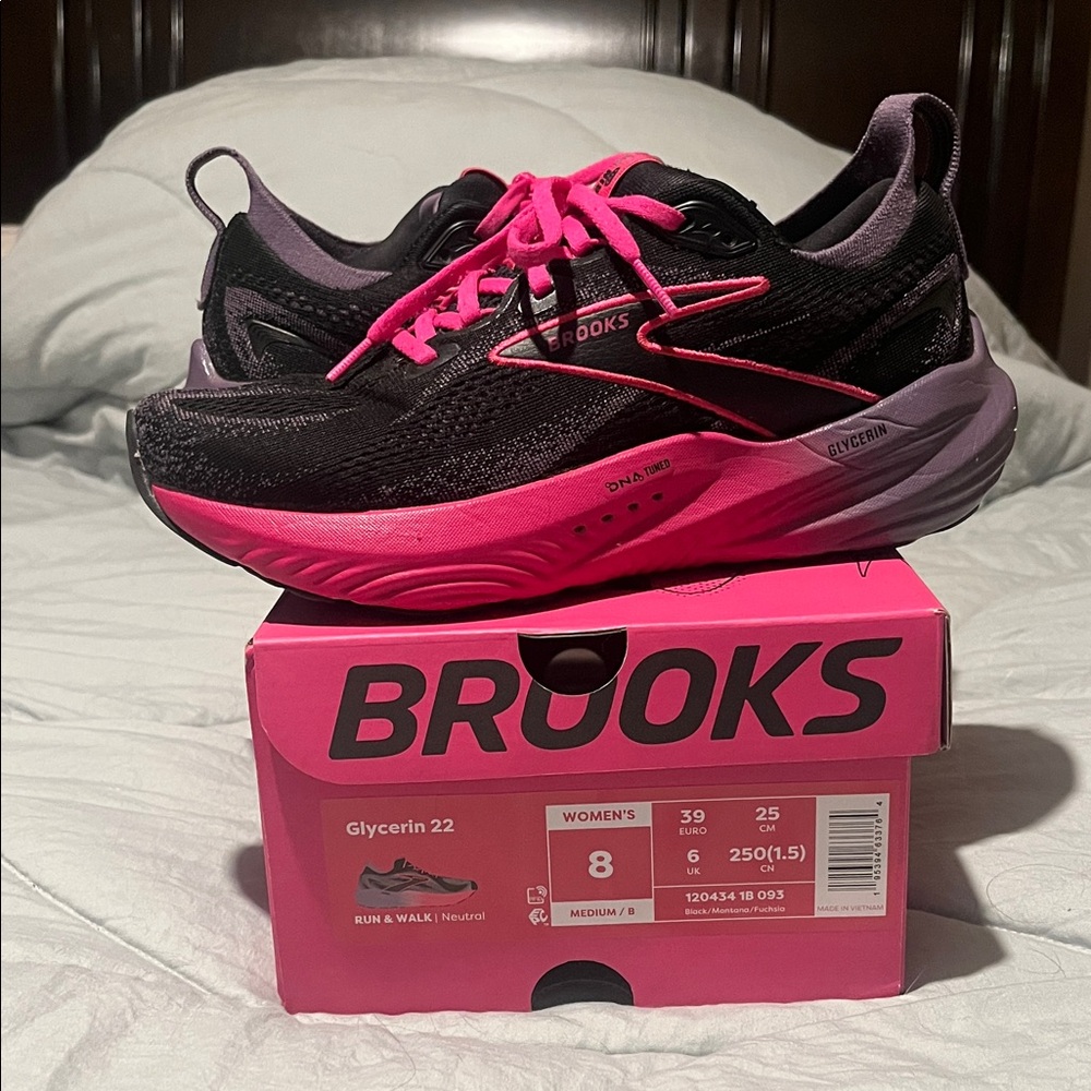 Brooks Glycerin 22 Women's Shoes - Black and Hot Pink